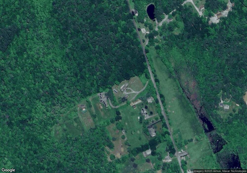 663 Maple St, Litchfield, CT 06759 - photo 1