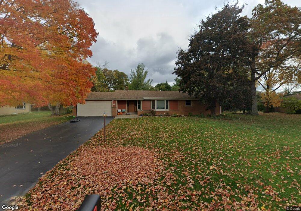 N68W13092 Ranch Rd, Menomonee Falls, WI 53051 - photo 1