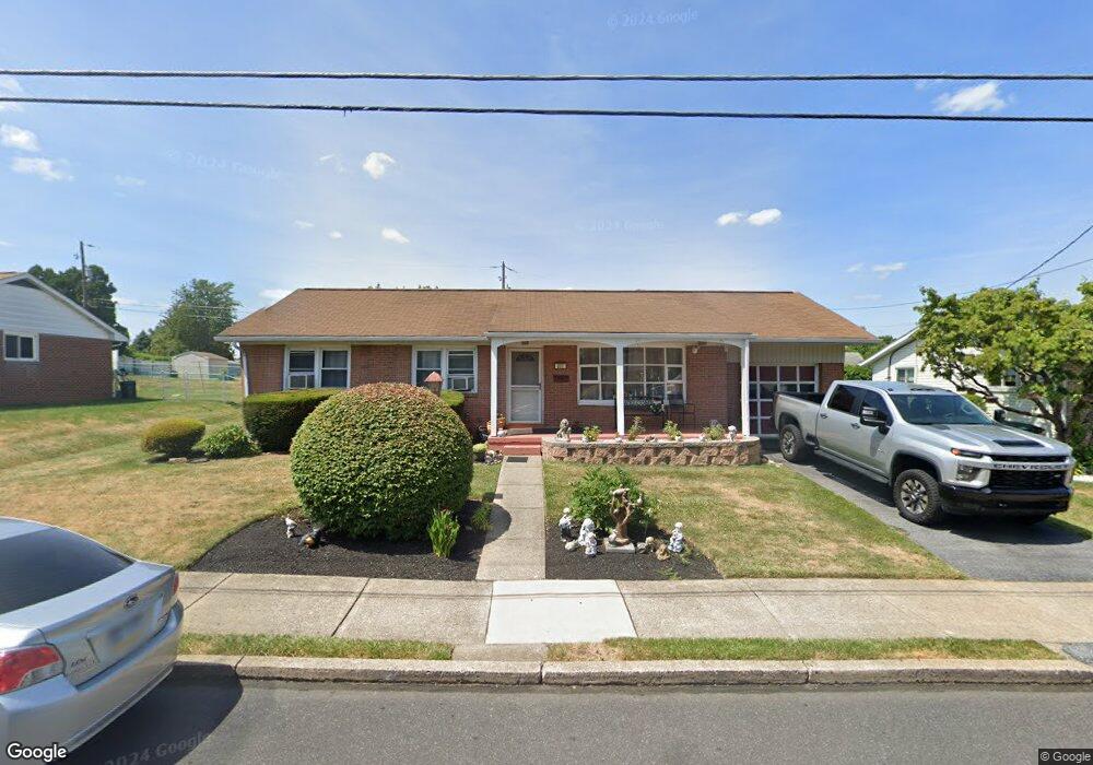 237 W Montgomery St, Allentown, PA 18103 - photo 1