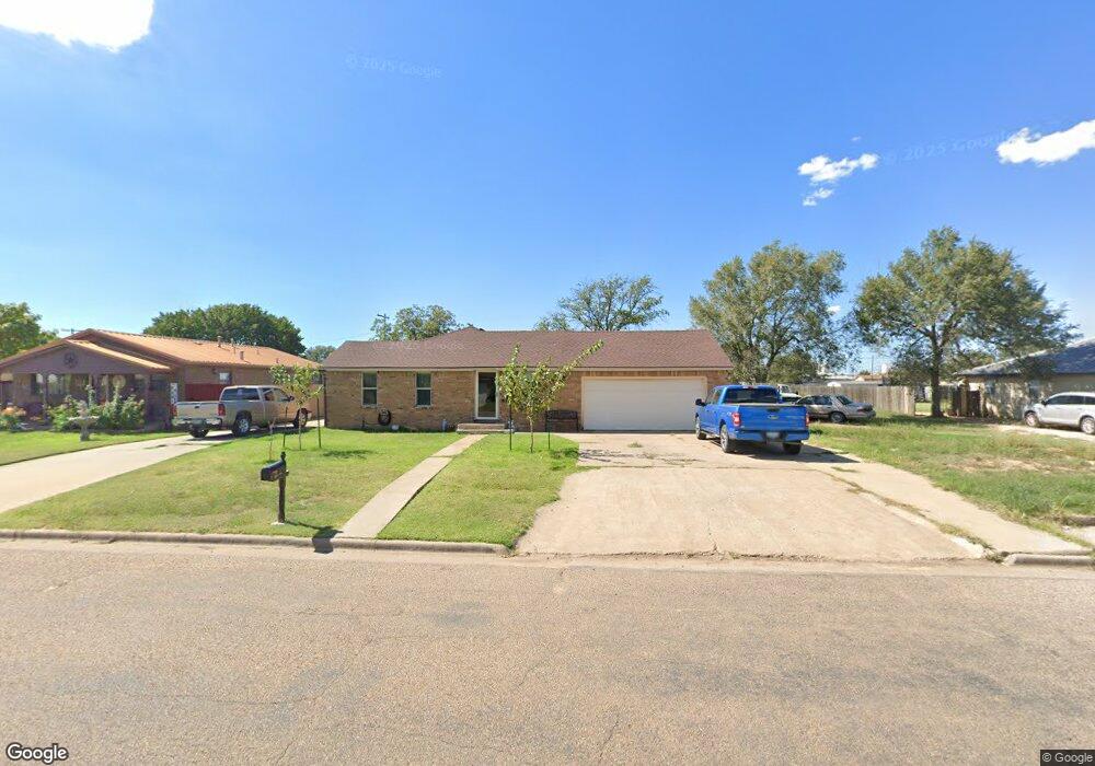 818 Zauk Ave, Dumas, TX 79029 - photo 1