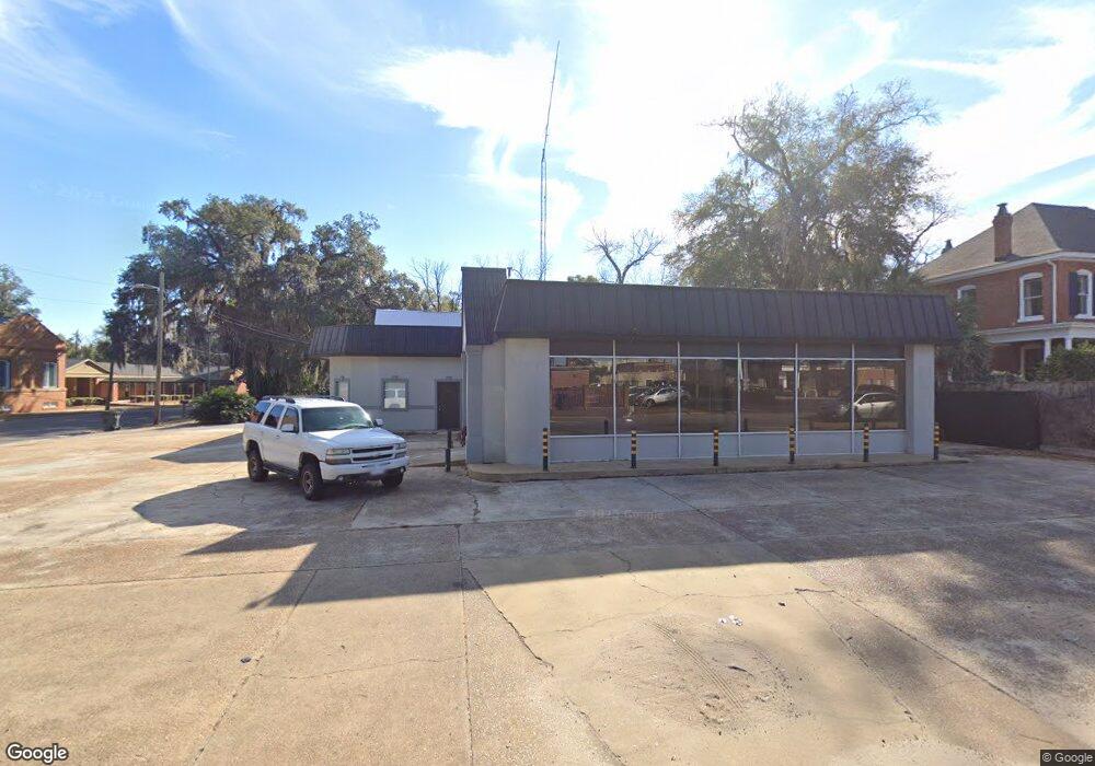 118 E Shotwell St, Bainbridge, GA 39819 - photo 1