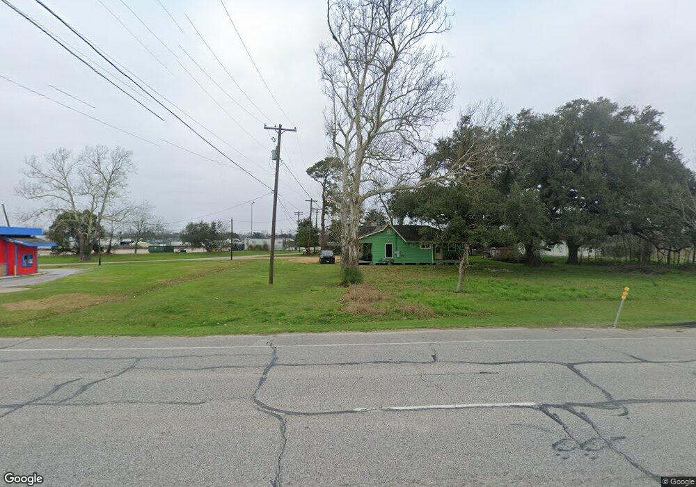110 W Snyder St, Alvin, TX 77511 - photo 1