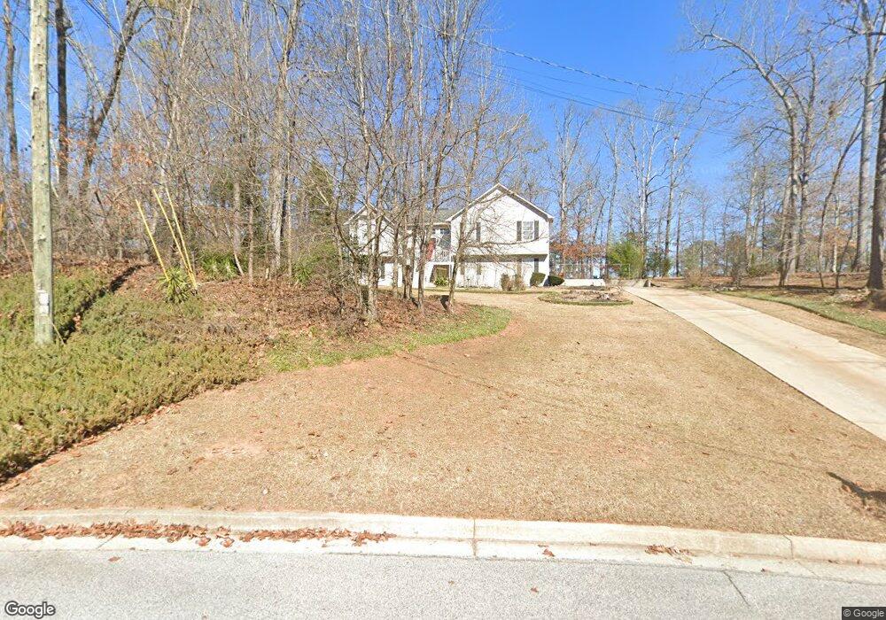 122 Kingswood Dr unit 2, Ellenwood, GA 30294 - photo 1