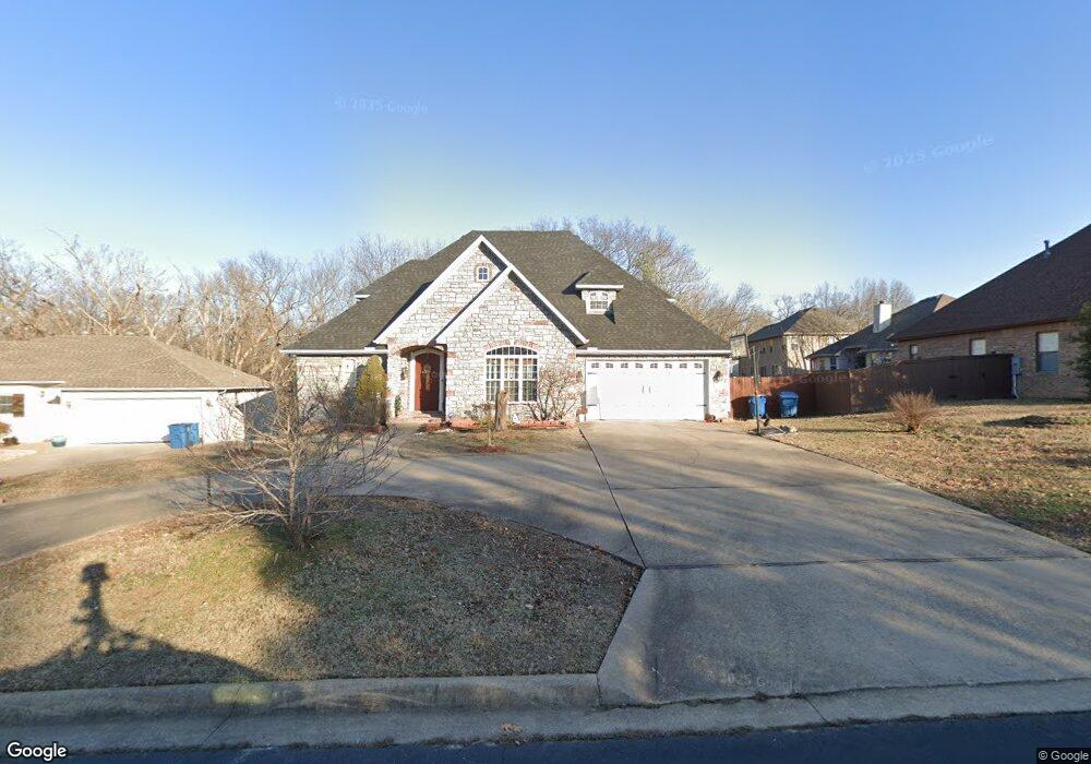 502 Coachlight Dr, Bentonville, AR 72712 - photo 1