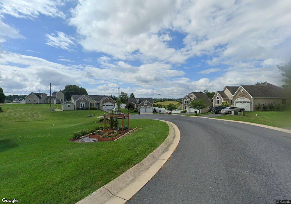 32 Fox Crest Ridge, Staunton, VA 24401 - photo 1