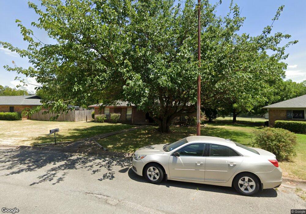 822 Starlight Dr, Sherman, TX 75090 - photo 1