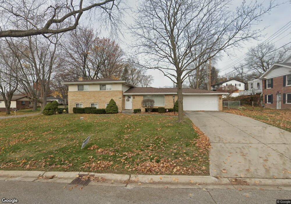 2715 Elmwood St, Port Huron, MI 48060 - photo 1