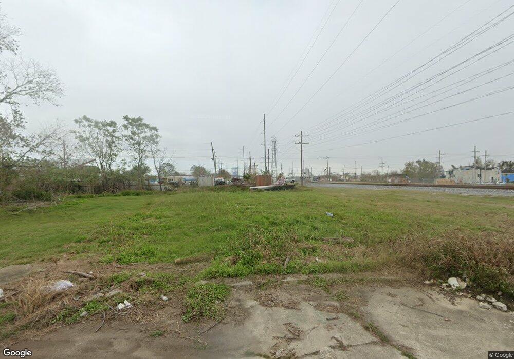 2701 Metropolitan St, New Orleans, LA 70126 - photo 1