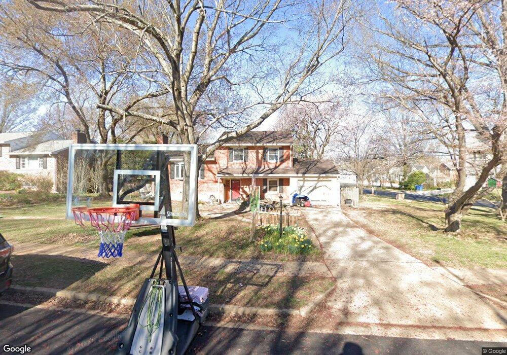 1700 Monza Rd, McLean, VA 22101 - photo 1