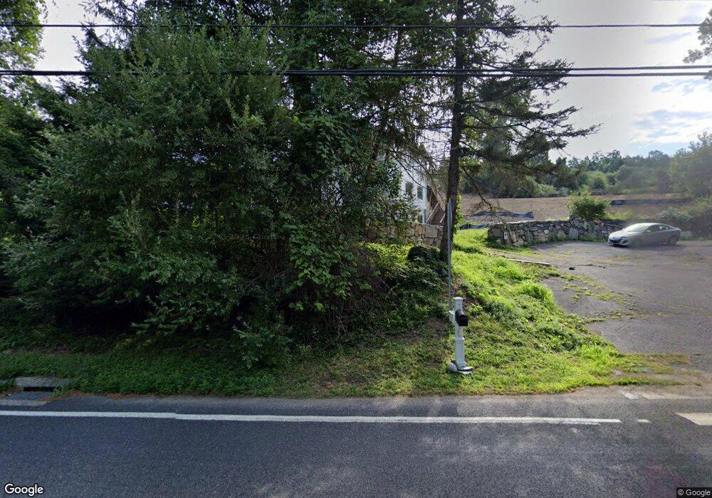 814 Washington Rd, Woodbury, CT 06798 - photo 1