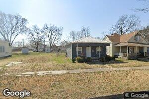 220 W Parker Ave, Chaffee, MO 63740