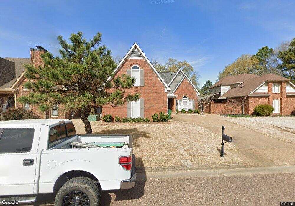 7745 Hunters Run Dr, Germantown, TN 38138 - photo 1