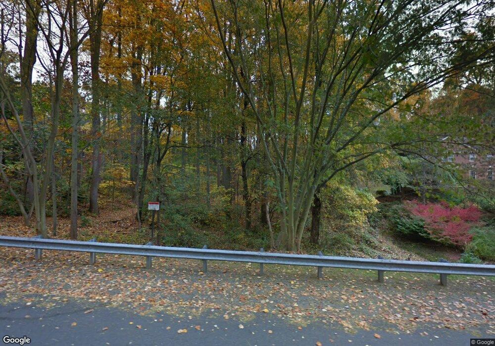 1107 Old Cedar Rd, McLean, VA 22102 - photo 1