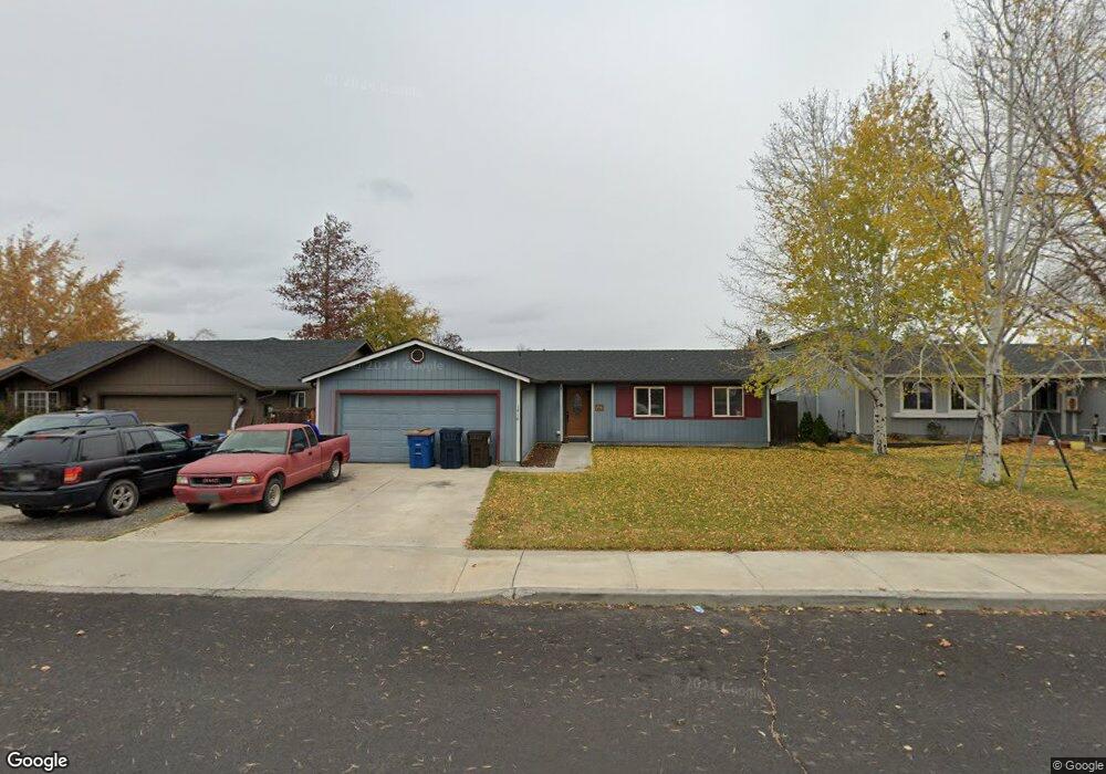 1416 SW 28th St, Redmond, OR 97756 - photo 1