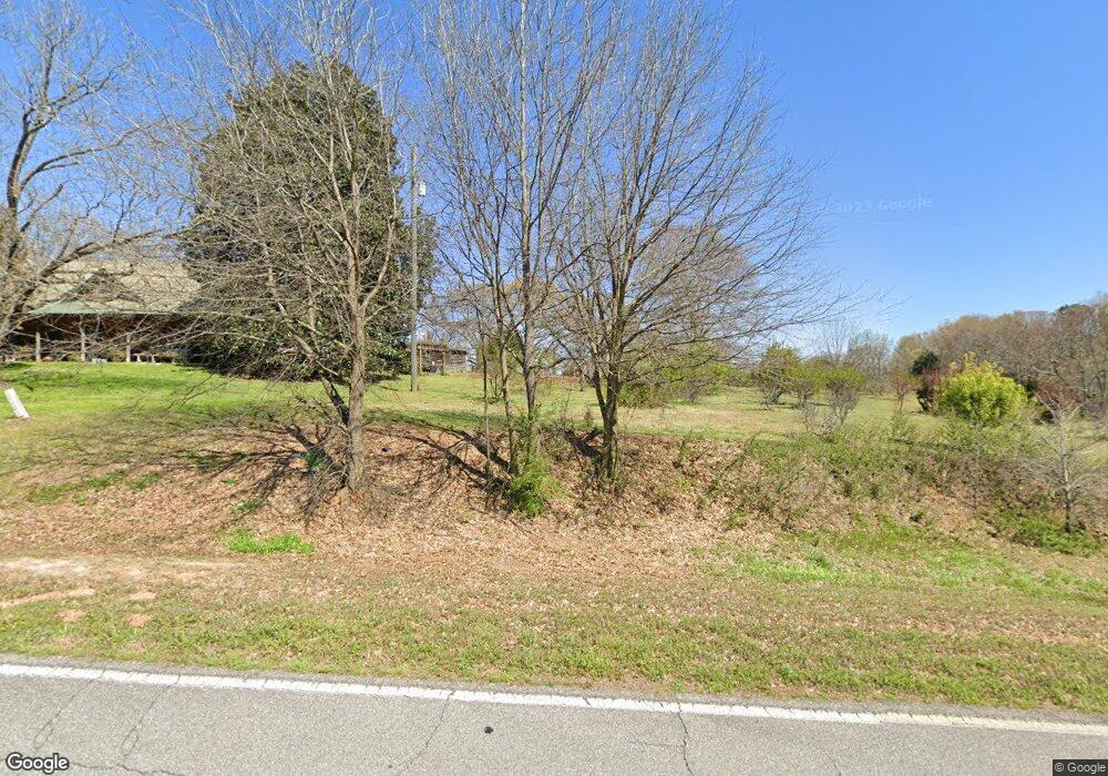 609 Carson Rd, Commerce, GA 30530 - photo 1