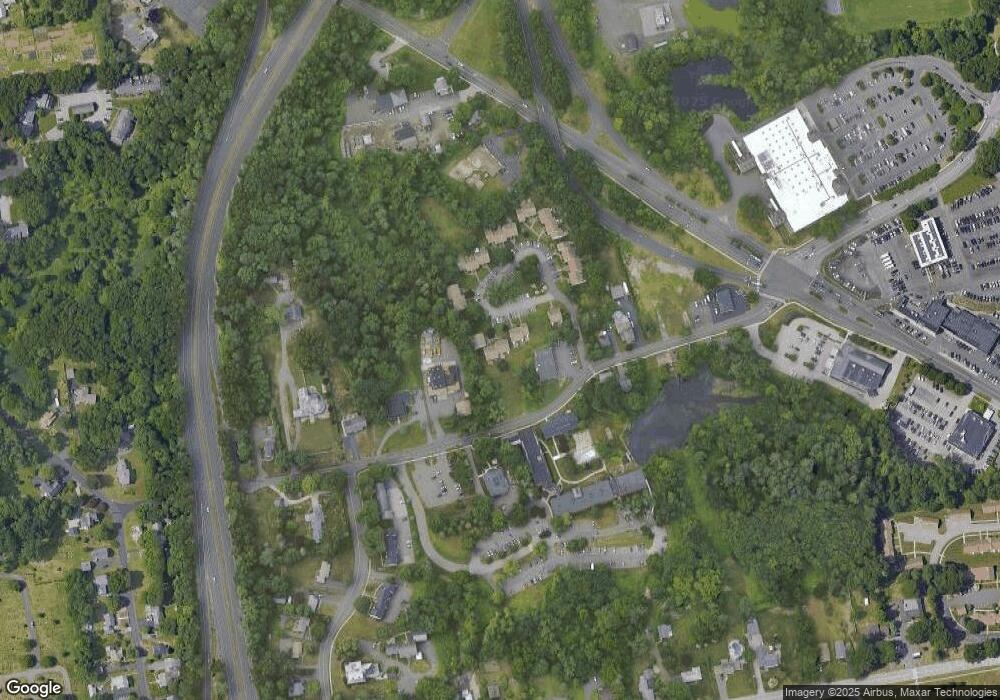 34 Hubbard Run Dr unit 34, Glastonbury, CT 06033 - photo 1