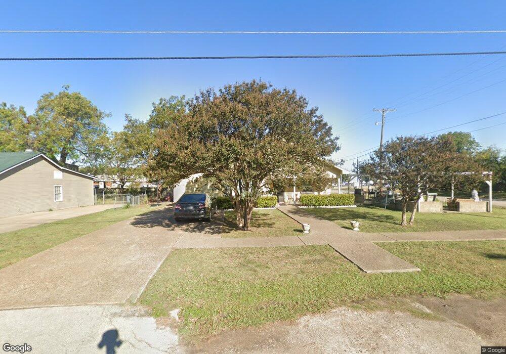 608 E Brown St, Ennis, TX 75119 - photo 1