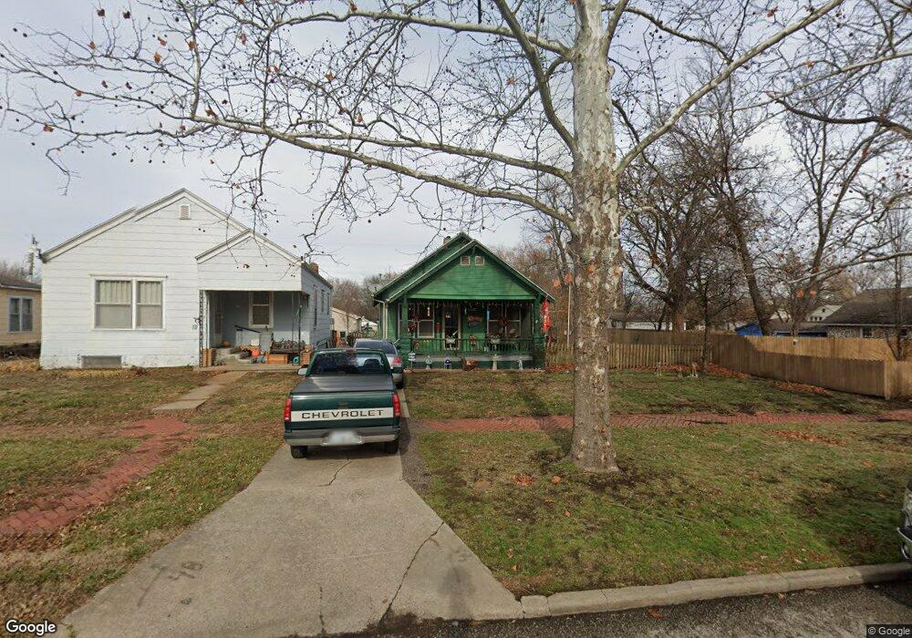 1713 Gabriel Ave, Parsons, KS 67357 - photo 1