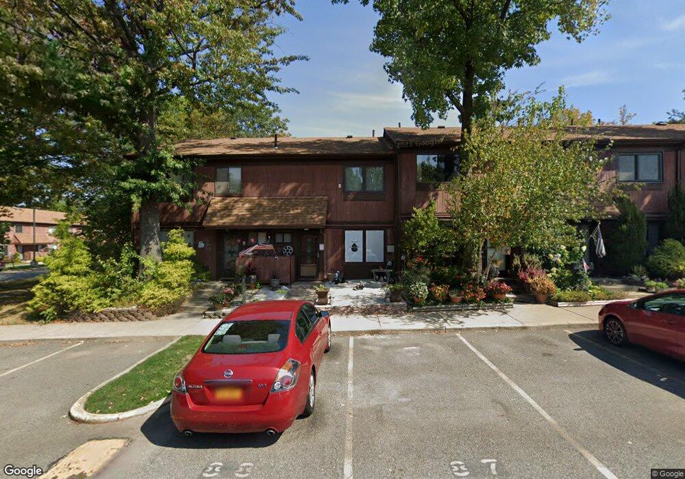 86 Bower Ct unit 89, Staten Island, NY 10309 - photo 1