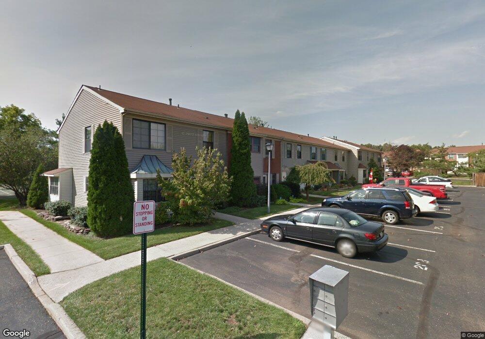 45 Carlisle Ct, Somerset, NJ 08873 - photo 1