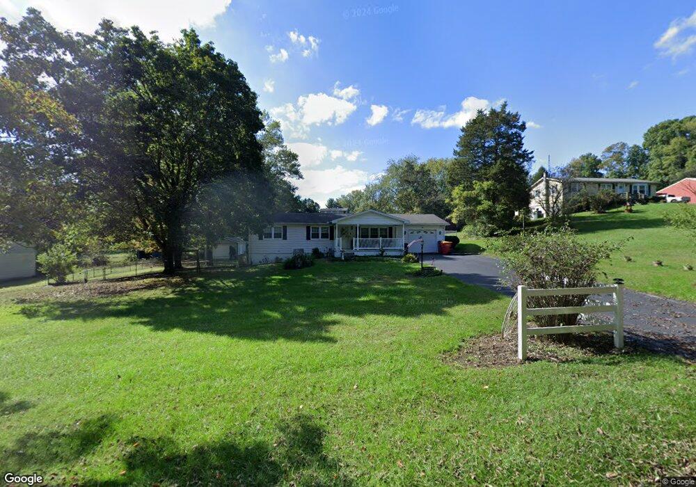 16713 Taylors Landing Rd, Sharpsburg, MD 21782 - photo 1