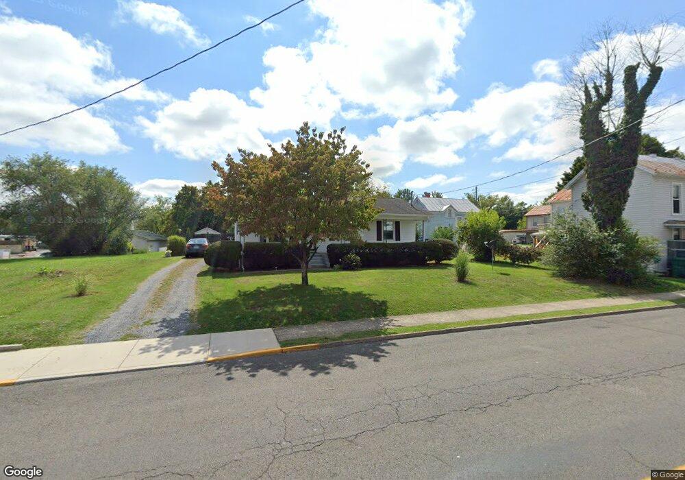 215 Mechanic St, Luray, VA 22835 - photo 1