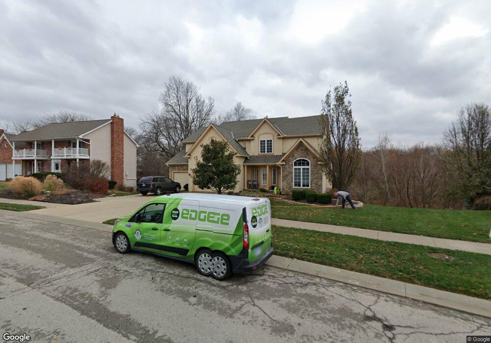 631 Willow St, Lansing, KS 66043 - photo 1