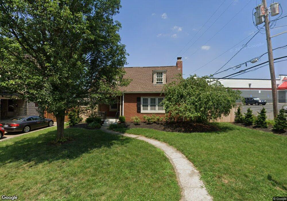 26 W Dunedin Rd, Columbus, OH 43214 - photo 1