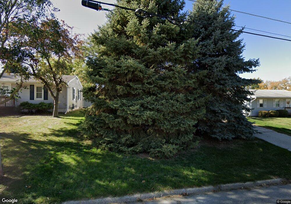 711 E 12th Street Place N, Newton, IA 50208 - photo 1