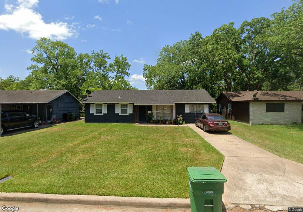 10926 Eddyrock St, Houston, TX 77089 - photo 1