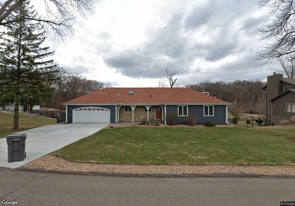 3930 Skyview Rd, Minnetonka, MN 55345 - photo 1