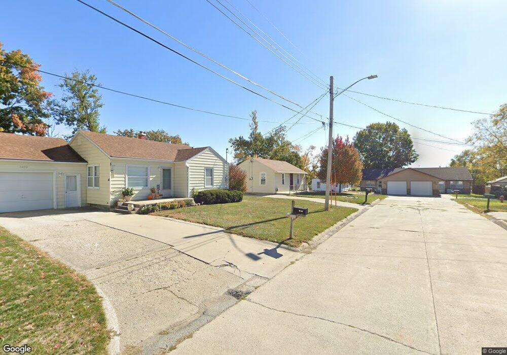 1400 W 2nd St N, Newton, IA 50208 - photo 1