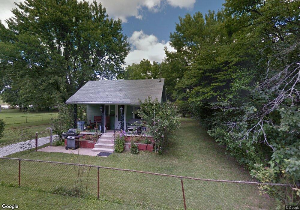 1820 E 17th St, Anderson, IN 46016 - photo 1