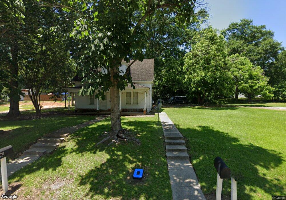 912 N 11th Ave, Laurel, MS 39440 - photo 1