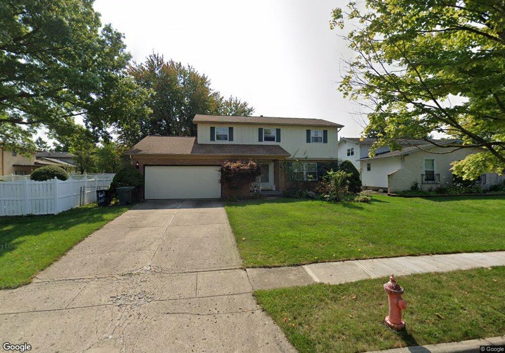 6256 Willowcrest Dr, Columbus, OH 43229 - photo 1