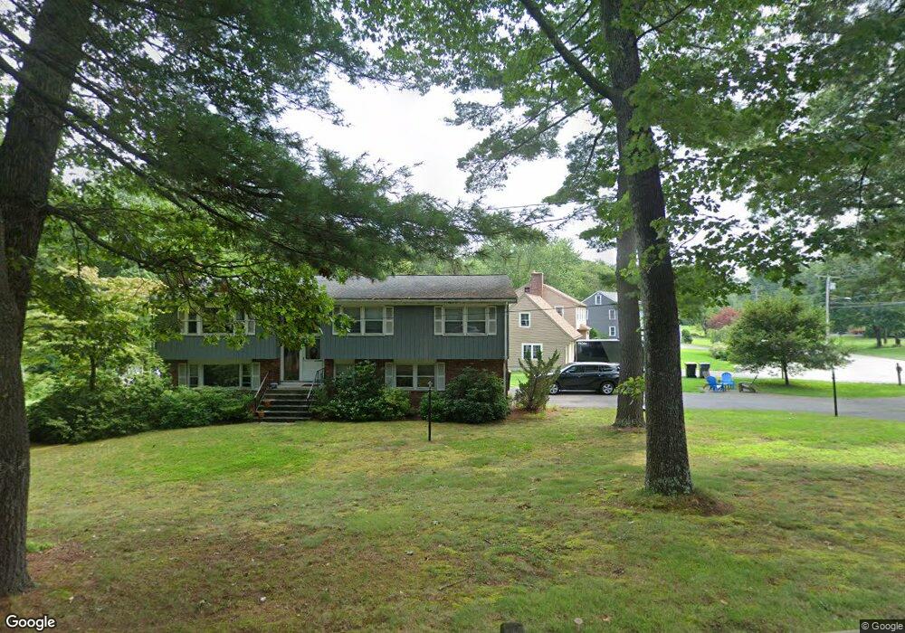 199 Hemenway Rd unit 1, Framingham, MA 01701 - photo 1