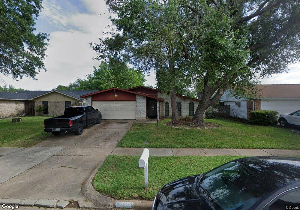 5622 Irish Hill Dr, Houston, TX 77053 - photo 1