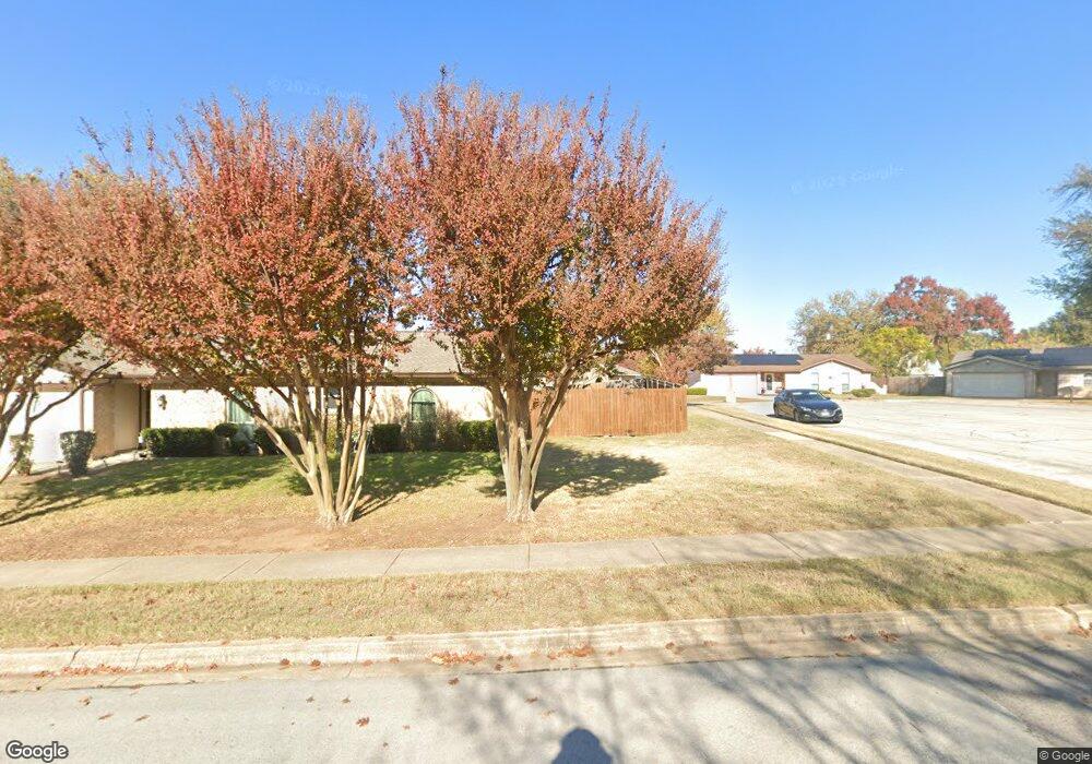 1925 Knoxville Dr, Bedford, TX 76022 - photo 1