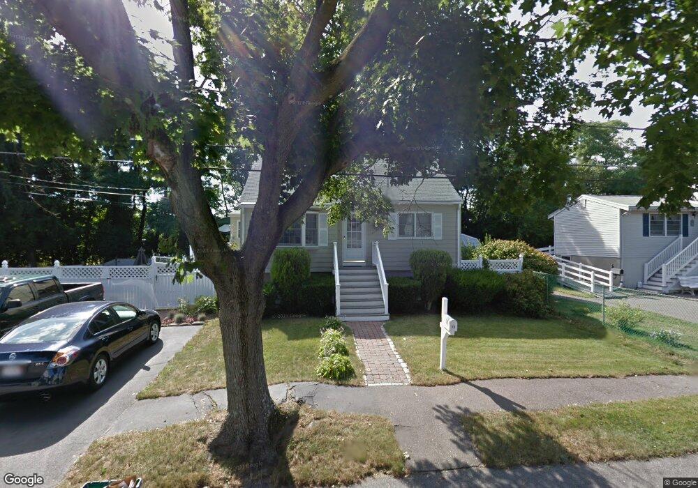 13 Willis Rd, Peabody, MA 01960 - photo 1