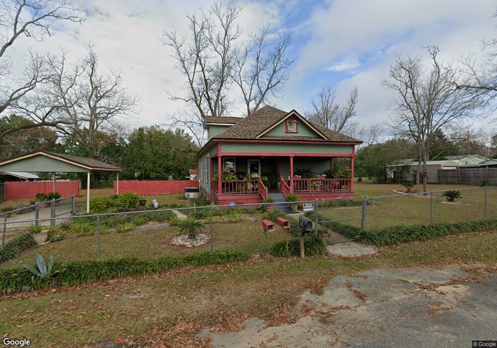 141 Beech St, Tifton, GA 31794 - photo 1