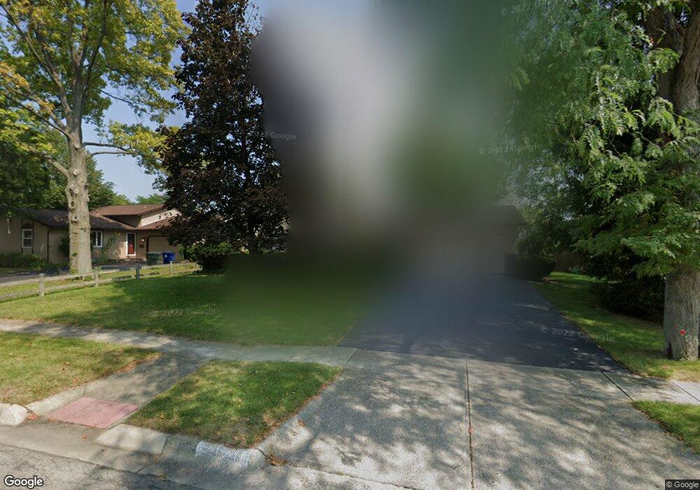 5416 Tamarack Blvd, Columbus, OH 43229 - photo 1