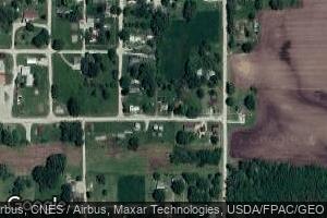 306 N 1st St E, Delta, IA 52550