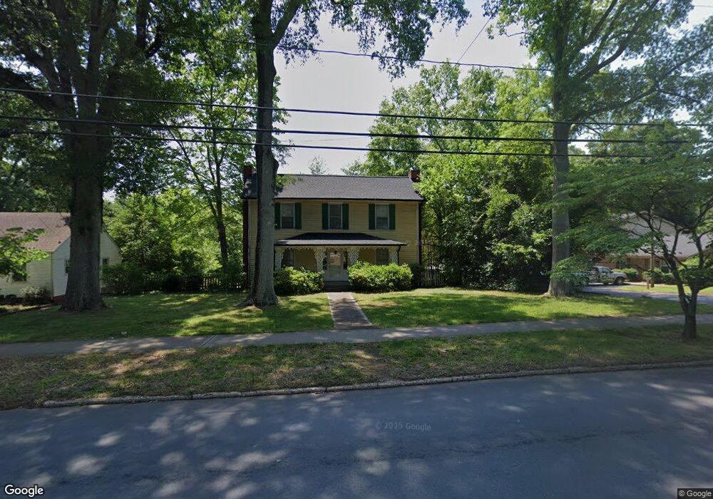 624 Davie Ave, Statesville, NC 28677 - photo 1