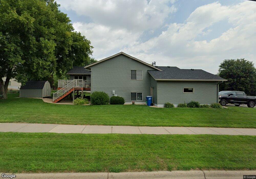 1334 Summit Ave N, Sauk Rapids, MN 56379 - photo 1