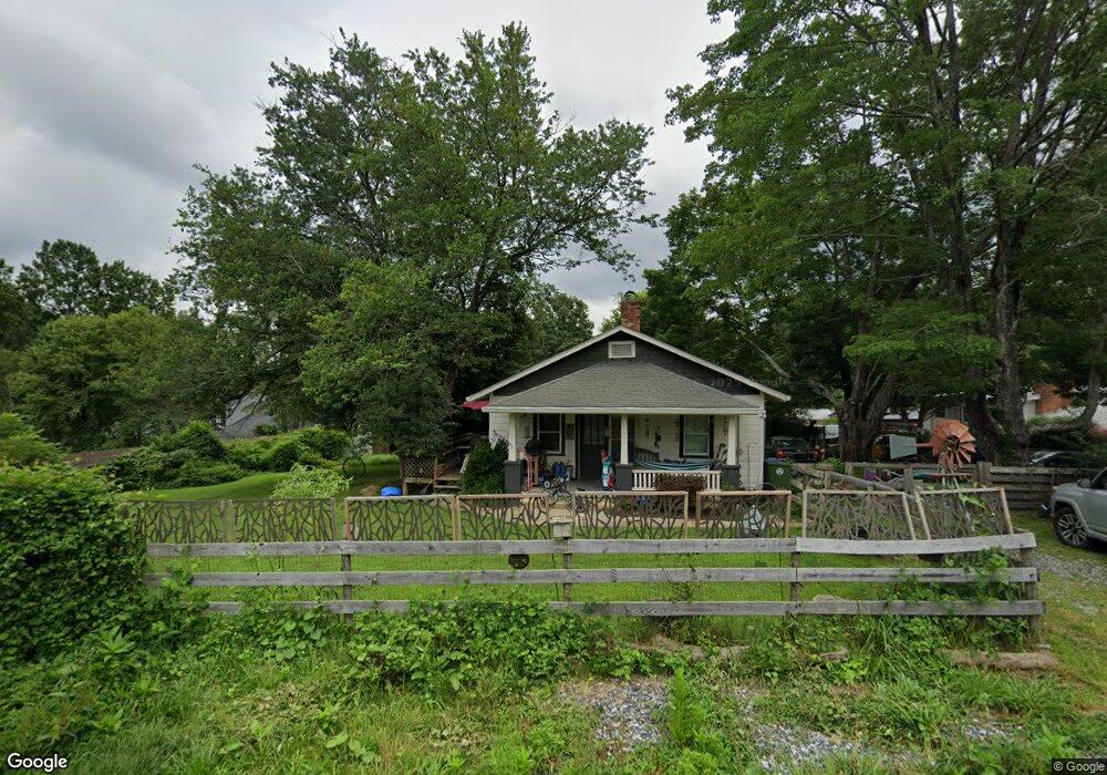 138 Round Top Rd, Asheville, NC 28803 - photo 1