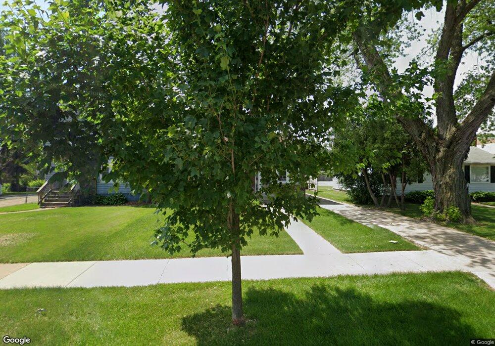 930 W Galena Blvd, Aurora, IL 60506 - photo 1