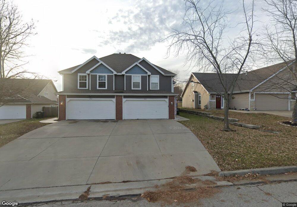 3513 Field Stone Ct, Lawrence, KS 66049 - photo 1