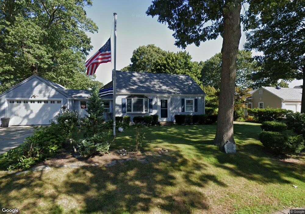 26 Clifton Ave, Riverside, RI 02915 - photo 1