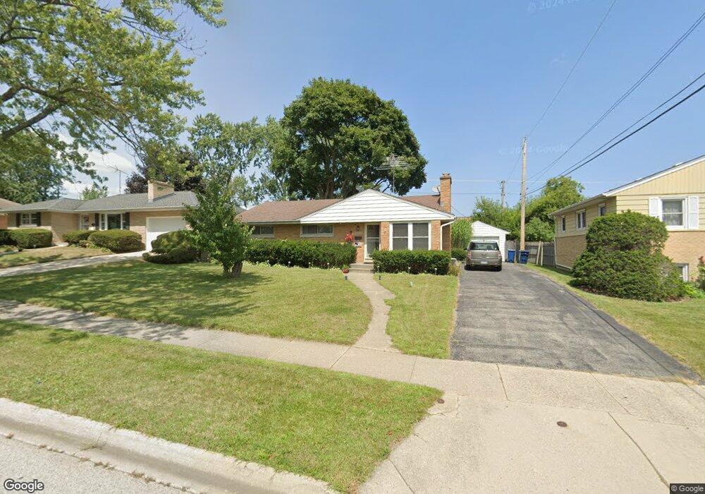 2400 University Ave, Waukegan, IL 60085 - photo 1