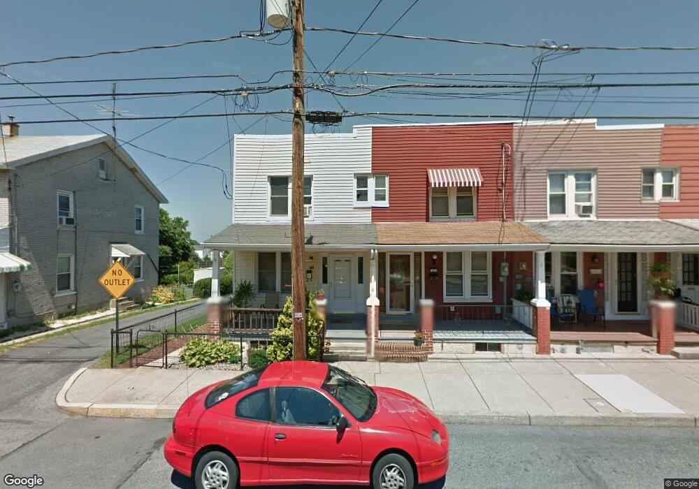 571 Furnace St, Emmaus, PA 18049 - photo 1